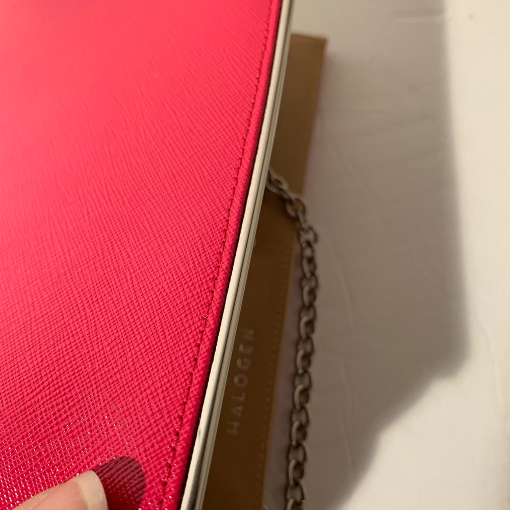 Fuschia slim bag, perfect for cards/cash, no bulk - Picture 8 of 8